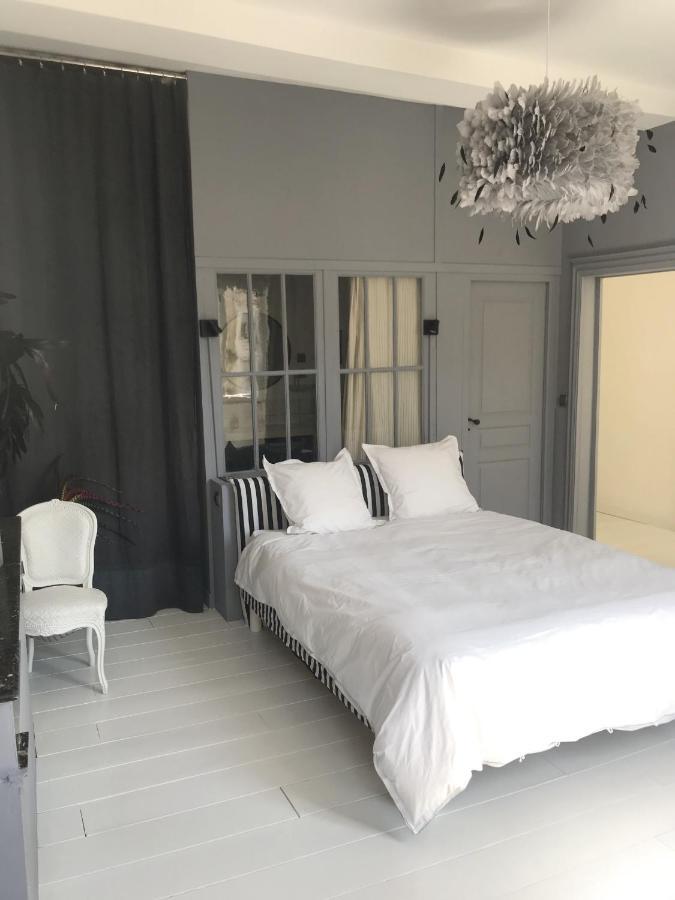 Maison Matejewski Chambre D'Hotes Avec Jardin Blaye Esterno foto